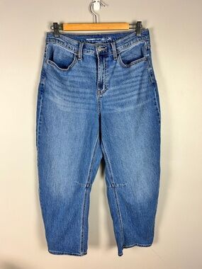OLD NAVY Wow Barrel Leg Jeans Size 10 High Rise Blue Cotton Stretch